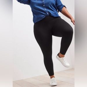Torrid black high-rise pull-on